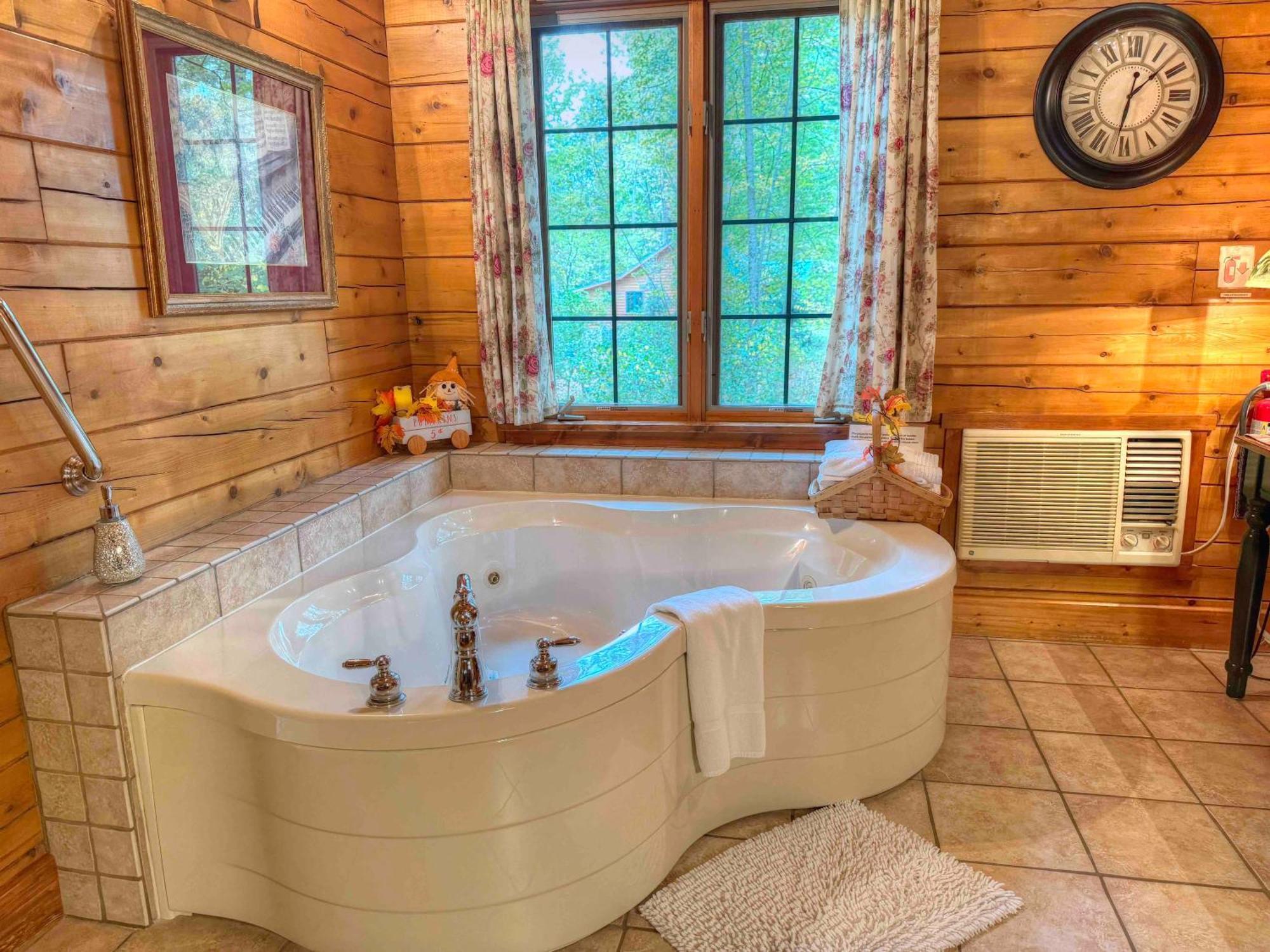 Ferngully Creek Cabins Millersburg Ngoại thất bức ảnh